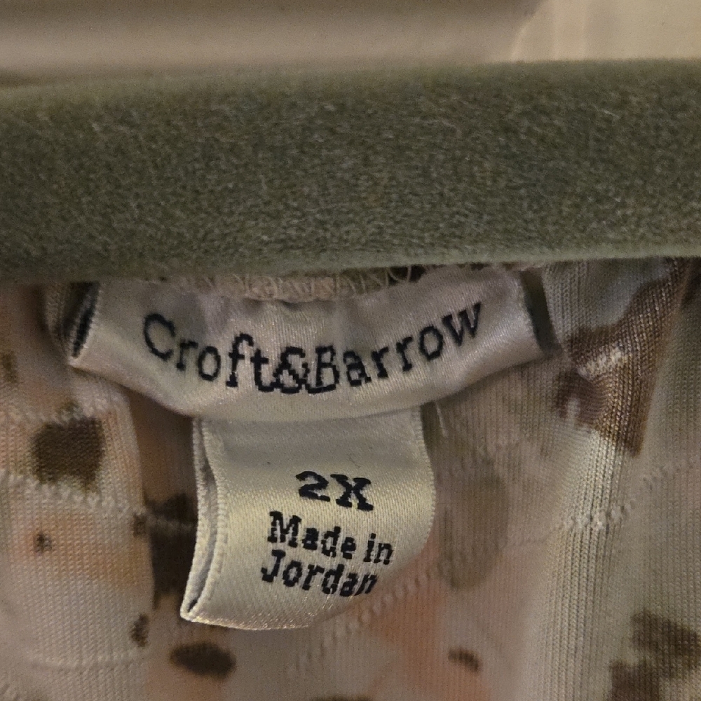 Croft & Barrow Neutral Patterned Blouse - Picture 2 of 3